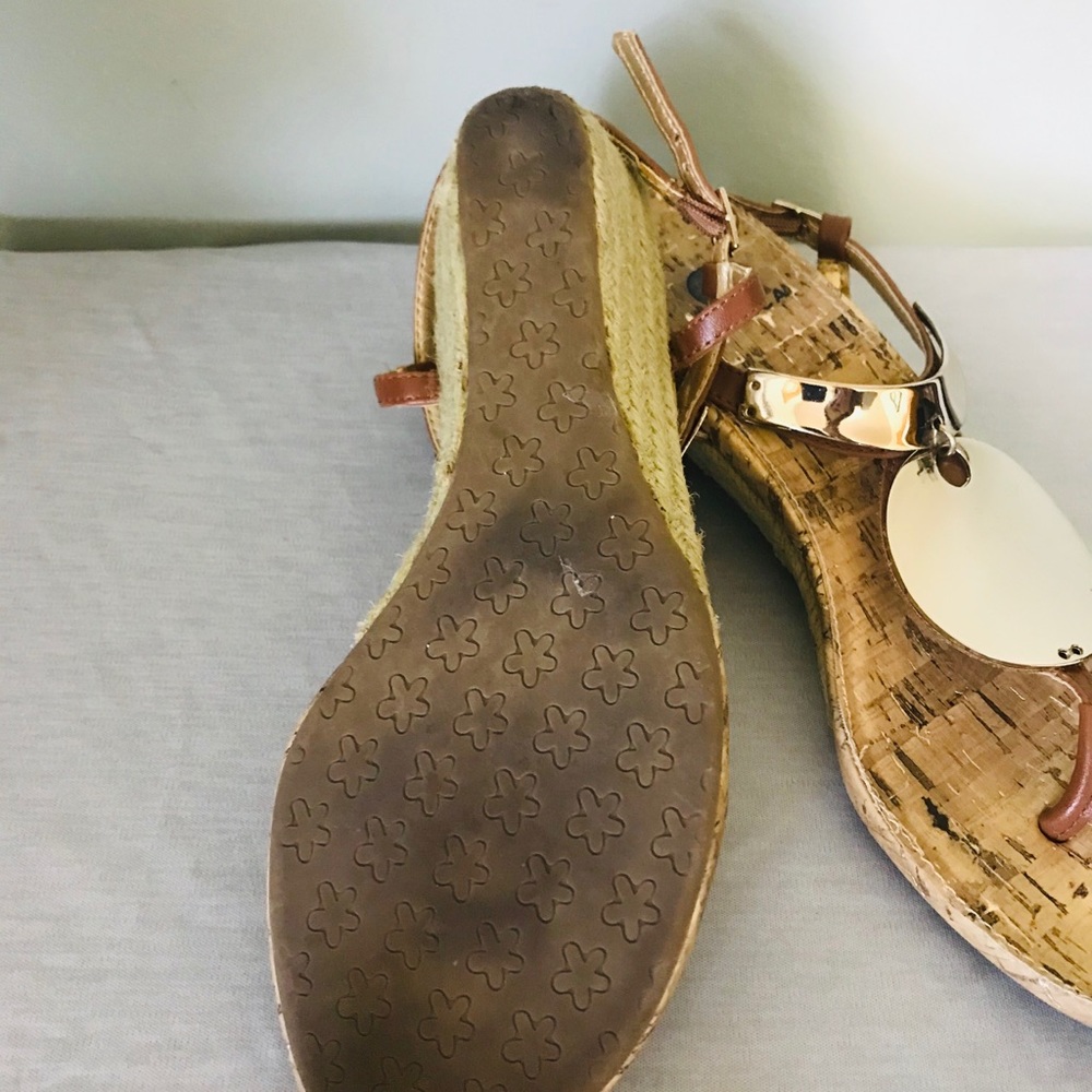 Sandals - Picture 3 of 4